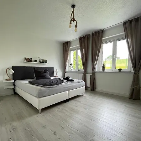 Neu Familienfreundliche In Seennaehe Im Leipziger Sueden *