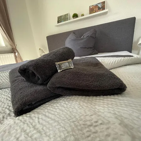 Neu Familienfreundliche In Seennaehe Im Leipziger Sueden Appartement *