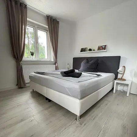 Neu Familienfreundliche In Seennaehe Im Leipziger Sueden * Markkleeberg