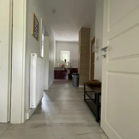 Appartement Neu Familienfreundliche In Seennaehe Im Leipziger Sueden *